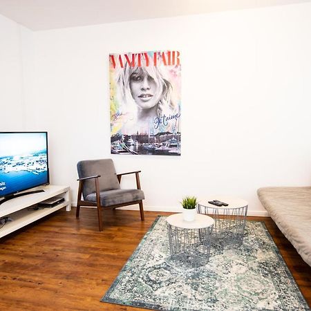 Moderne 2-Zimmer Wohnung! Wlan Und Netflix Inklusive! Zentral Gelegen In Der Historischen Altstadt! Stade Zewnętrze zdjęcie