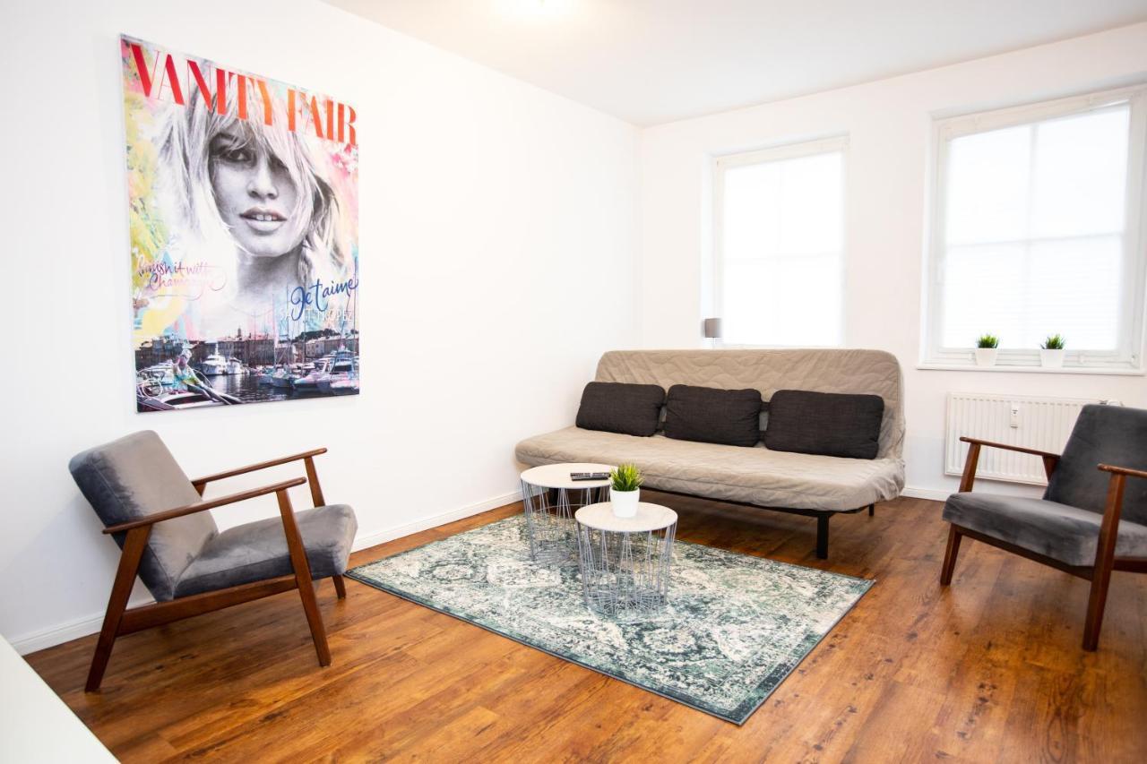 Moderne 2-Zimmer Wohnung! Wlan Und Netflix Inklusive! Zentral Gelegen In Der Historischen Altstadt! Stade Zewnętrze zdjęcie
