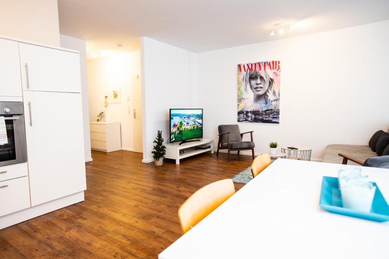 Moderne 2-Zimmer Wohnung! Wlan Und Netflix Inklusive! Zentral Gelegen In Der Historischen Altstadt! Stade Zewnętrze zdjęcie