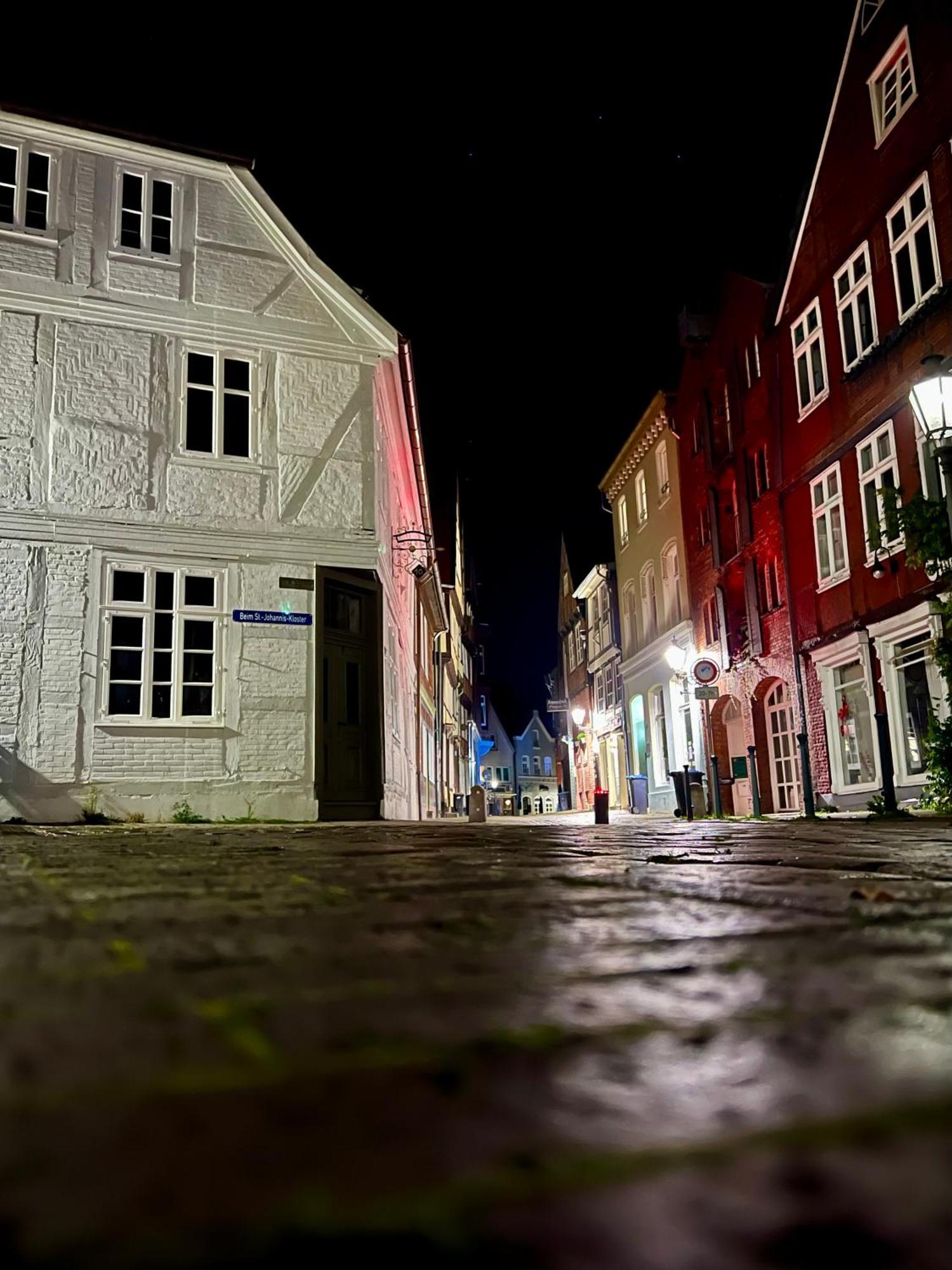Moderne 2-Zimmer Wohnung! Wlan Und Netflix Inklusive! Zentral Gelegen In Der Historischen Altstadt! Stade Zewnętrze zdjęcie